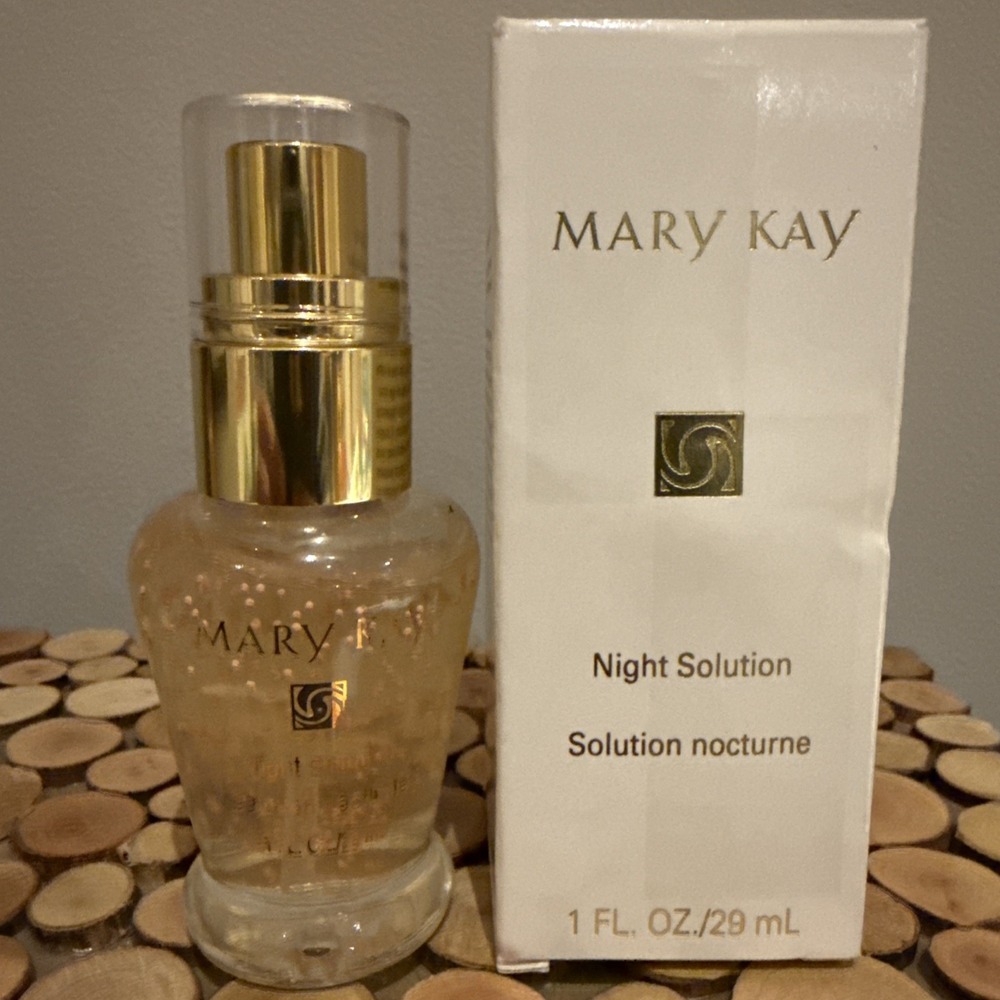 New Old Stock Mary Kay Night Solution ALL SKIN TYPES ~ 318900
